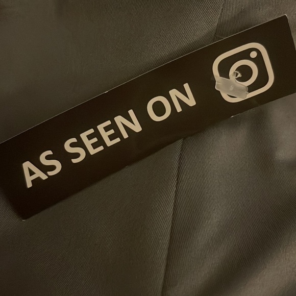 Athleta overlay skort with grippers - Picture 5 of 6